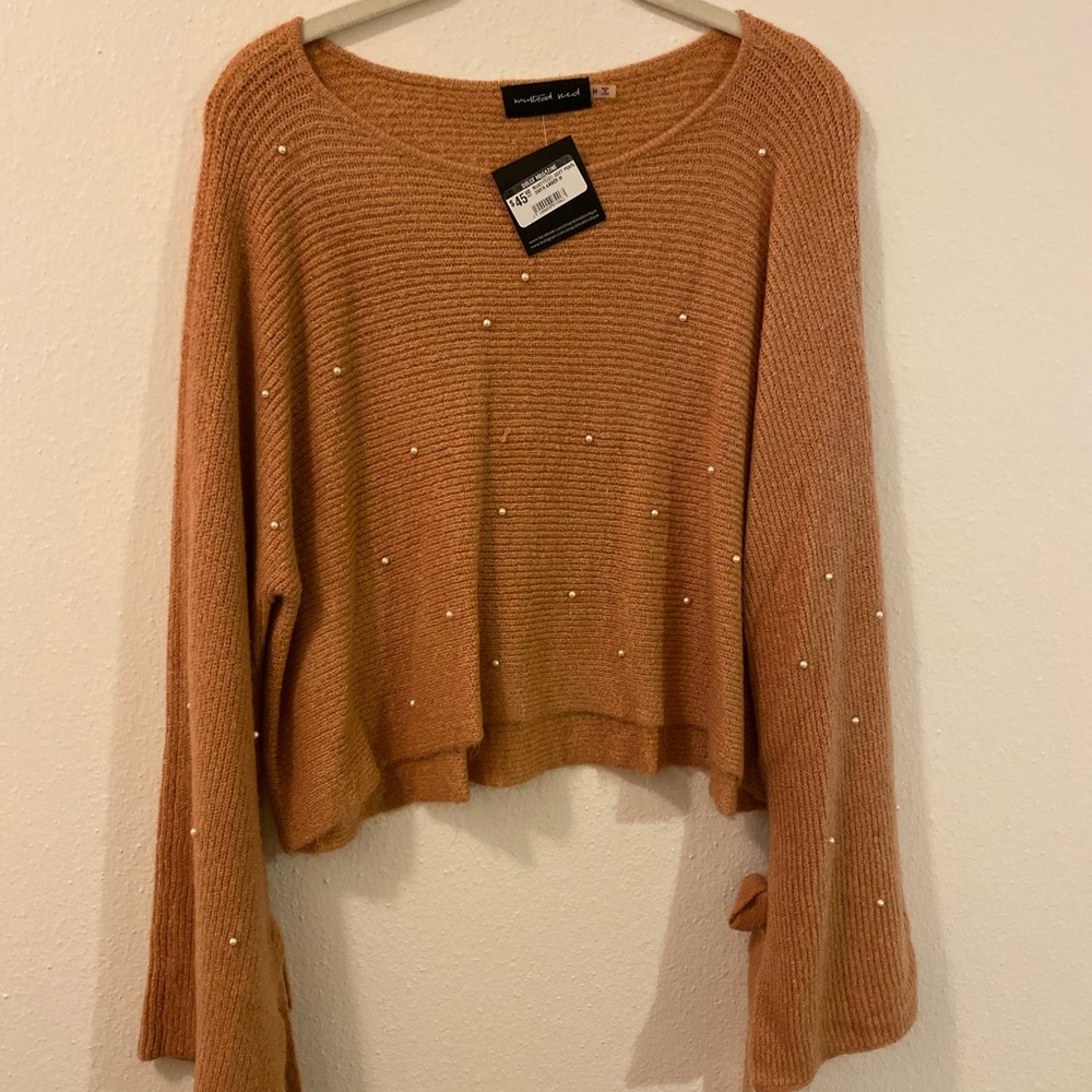 Cropped Sweater with Pearls